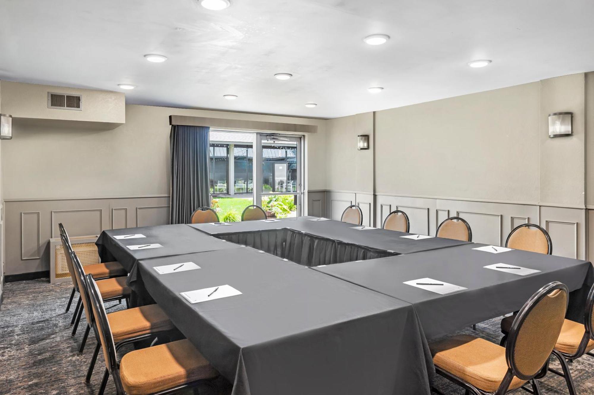 Doubletree By Hilton Roseville Minneapolis Ngoại thất bức ảnh